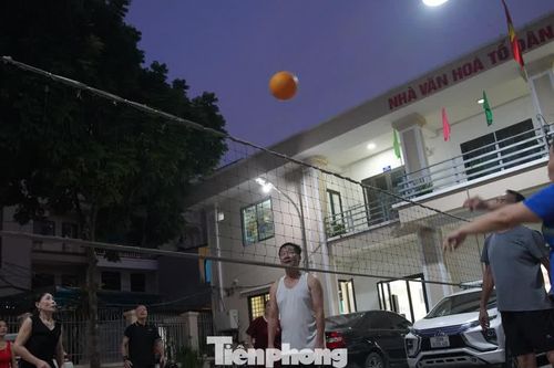 U80 đánh bóng, giới trẻ nhảy Zumba, hát ca trù: Khám phá mô hình nhà văn hóa 'kiểu mới' tại Hà Nội