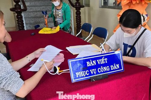 Cấm cán bộ tự ý thêm thủ tục, đẩy khó khăn cho dân