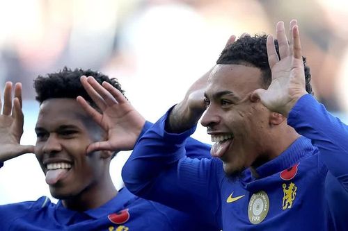 MU gục ngã trước Chelsea, ghế của HLV Carrick khó giữ