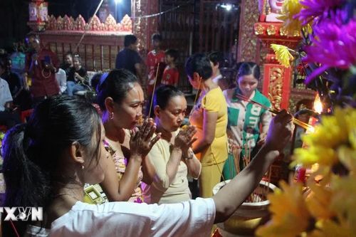 Lễ hội Ok Om Bok: Khi con người hòa mình với thiên nhiên