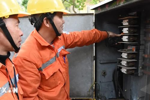 EVN điều chỉnh giá điện giảm 2%, còn 2.159,9 đồng/kWh từ ngày mai, 1/11