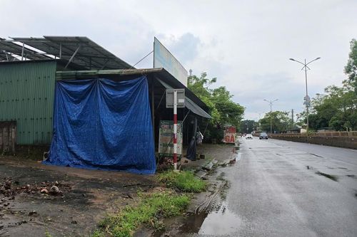Lối ra cho hàng chục hộ dân 'mắc kẹt' trong lòng di tích ở Quảng Trị