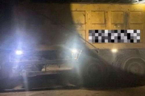 Cứ nghĩ lắp thêm đèn là bình thường, tài xế xe tải bị xử phạt