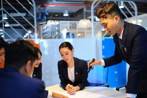 Bluemarq Group: Môi giới hụt hơi, hàng nghìn tỷ đồng nằm ở các khoản phải thu và cho vay