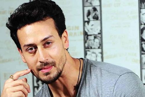 Ấn Độ: Bắt nghi phạm thứ 12 trong vụ nổ súng nhắm vào xe diễn viên Tiger Shroff