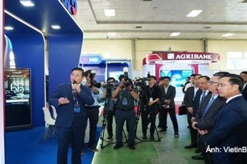 AI và chuyển đổi số ngân hàng trước những rủi ro phi truyền thống - Kỳ II: Ngân hàng số tăng tốc nhưng phải giữ chắc an toàn