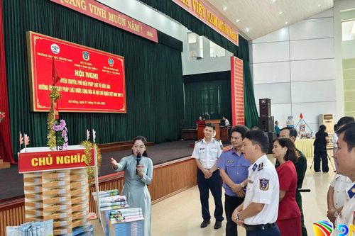 Tuyên truyền pháp luật về biển, đảo cho hơn 500 cán bộ, giảng viên và sinh viên