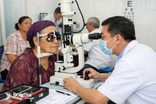 Triển khai hoạt động chăm sóc sức khỏe người cao tuổi