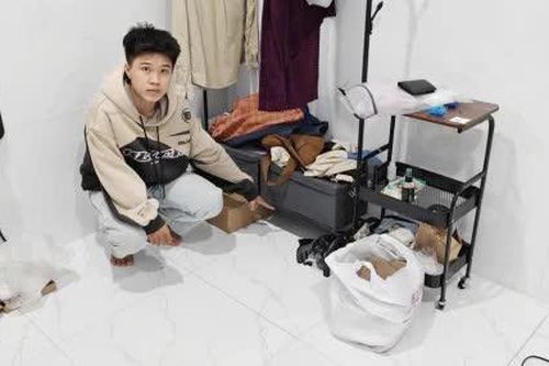 Nhân viên giao hàng tráo bưu phẩm, chiếm đoạt hơn 100 triệu đồng