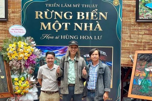 Nghệ sĩ Hùng Hoa Lư: Đem sắc màu nối rừng với biển