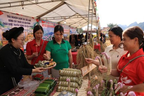 Trên 30 gian hàng quảng bá các sản phẩm tiêu biểu tại Lễ hội du lịch mùa vàng Bắc Sơn năm 2026