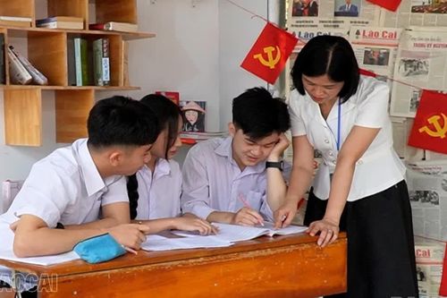 Quản lý, giáo dục học sinh: Cần sự đồng hành từ gia đình, nhà trường và xã hội