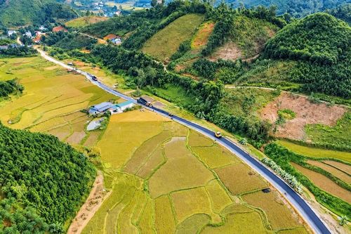 Lào Cai: Tăng tốc thi công tỉnh lộ 160, phấn đấu thảm nhựa trước Tết