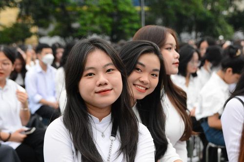 Bộ GD-ĐT yêu cầu rà soát, chấn chỉnh thực hiện quy định về học phí đại học
