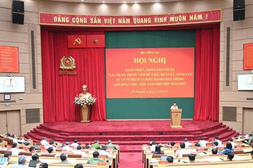 Xây dựng trung tâm dữ liệu, quản lý, giám sát, xử lý vi phạm và điều hành giao thông