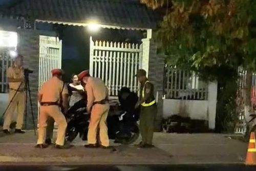 Làm rõ hành vi cản trở CSGT của một người phụ nữ