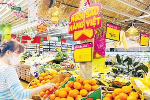 Doanh thu dịch vụ tiêu dùng phấn đấu tăng bình quân 14-15%/năm
