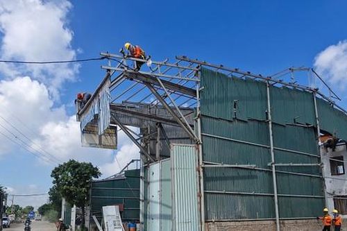 Xã Phú Xuyên: Người dân tháo dỡ công trình, bàn giao mặt bằng dự án Trục không gian Quốc lộ 1A