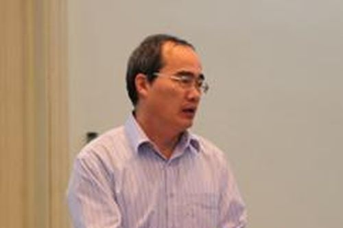 Đốc thúc tiến độ các dự án hạ tầng giáo dục và y tế