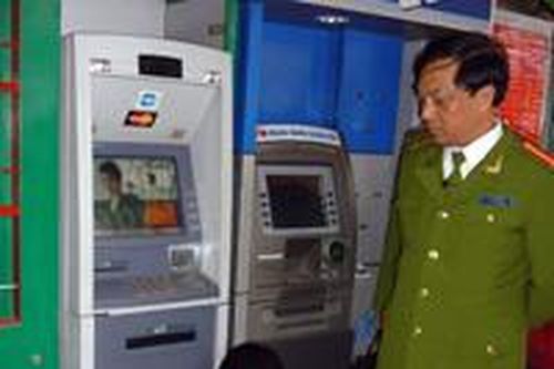 Đẩy mạnh phát triển thanh toán không dùng tiền mặt