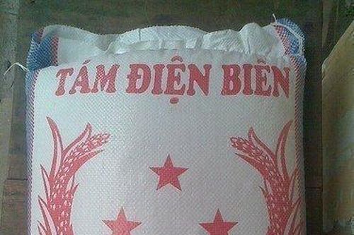 Tôi ghét biếu quà sếp, nhưng không biếu...cũng chết!
