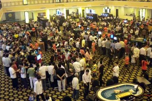 Nô lệ tình dục sòng bài, máu và nước mắt