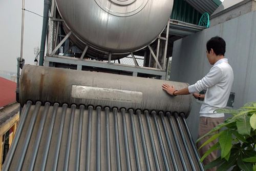Hỏng bình nước nóng năng lượng mặt trời vì thay hướng