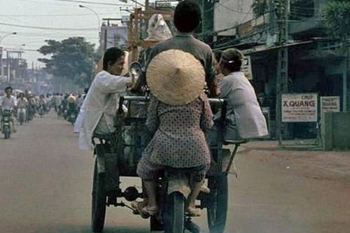 Kho ảnh khổng lồ về VN 1991-1993: Giao thông Sài Gòn