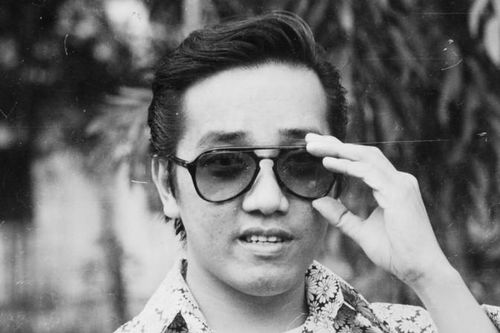 Elvis Phương điển trai từ thời niên thiếu