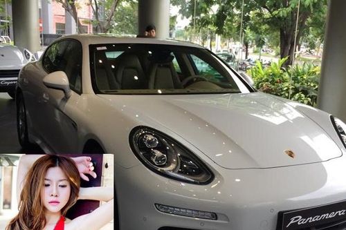 Hot girl 'Anh không đòi quà' khoe xe mẹ tặng 4,5 tỷ