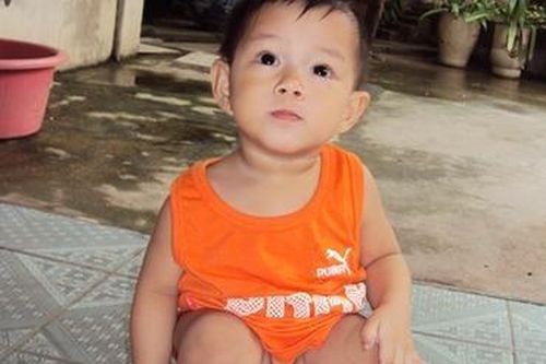 Trẻ đi tiểu són, tiểu ít: Cách chữa đơn giản