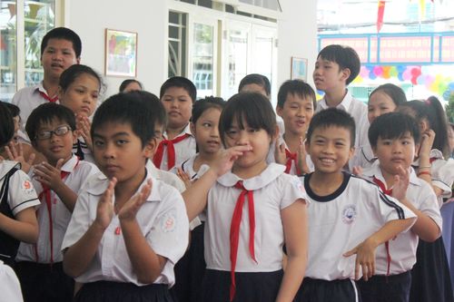 Niềm vui trường mới