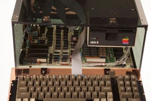 Cận cảnh dòng máy tính Mac nguyên thủy của Apple