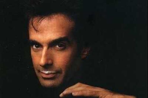 Bí ẩn cuộc đời thần đồng ảo thuật David Copperfield: Kinh ngạc 'cỗ máy kiếm tiền'
