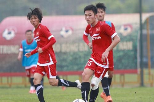 Xuân Trường, Tuấn Anh tìm cách vượt qua áp lực ở ĐTVN