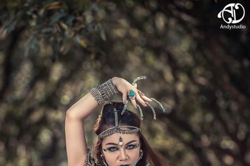 Ngắm dàn giám khảo bellydance khoe hình thể nóng bỏng