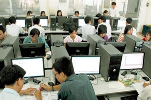Đào tạo Công nghệ Thông tin còn xa thực tế