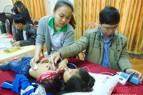1.000 trẻ em Quỳnh Lưu được khám sàng lọc bệnh bẩm sinh