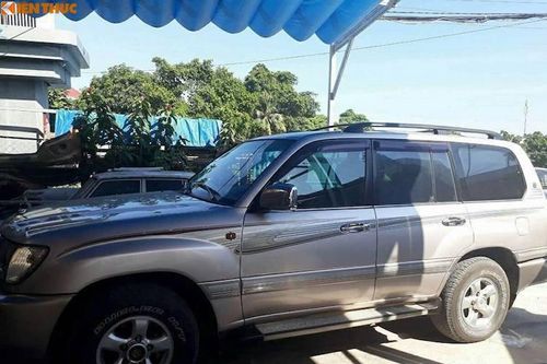 Toyota Land Cruiser 2017 'tự chế' giá chỉ 500 triệu tại VN