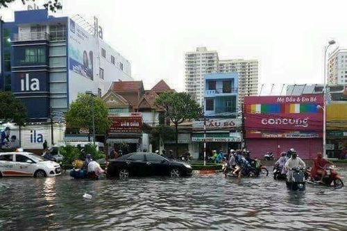 TP.Vũng Tàu bất ngờ 'chìm' trong biển nước sau cơn mưa kỷ lục