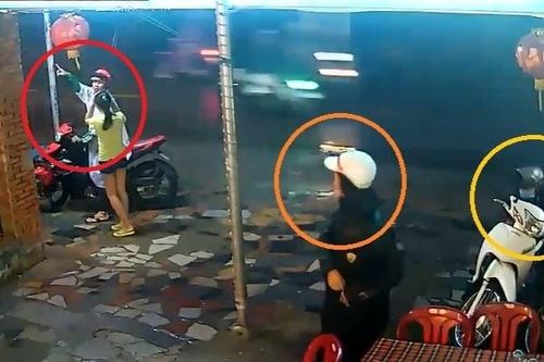 Clip: Những vụ dàn cảnh, trộm xe máy táo tợn ngay giữa phố