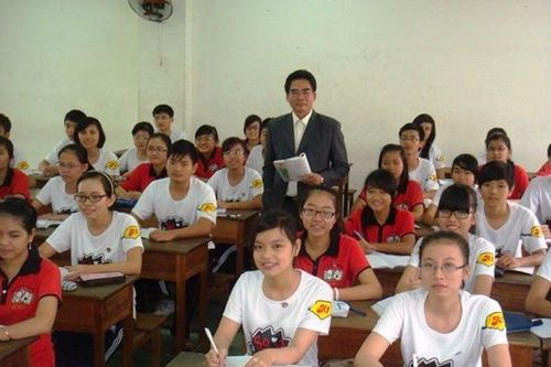 Nguyên tắc 'kép' trong đào tạo cán bộ quản lý giáo dục