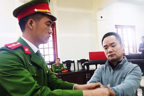 Sự cô độc của gã đàn ông hai đời vợ phạm tội giết người