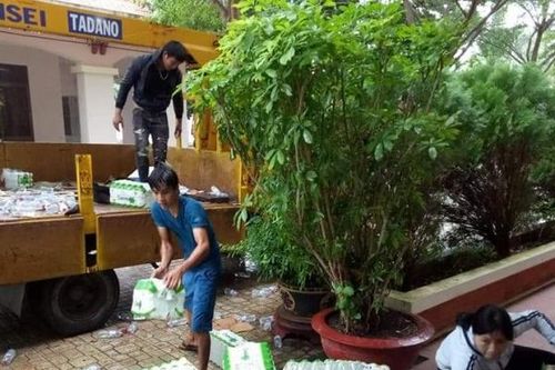 Bà Rịa - Vũng Tàu: Hoãn họp, cho học sinh nghỉ, không họp chợ đến hết bão