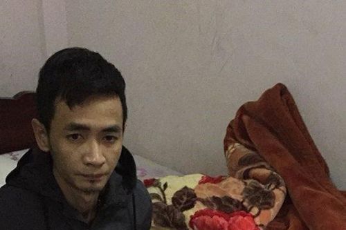 Lẩn trốn trong nhà nghỉ, kẻ buôn ma túy vẫn bị tóm gọn