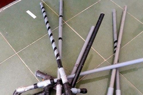 Gia Lai: Nhiều người dân tự nguyện đến trụ sở công an giao nộp súng tự chế