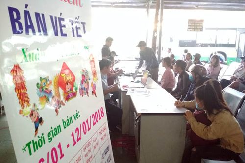 Bến xe Miền Đông vắng khách trong ngày đầu mở bán vé Tết Nguyên đán 2018