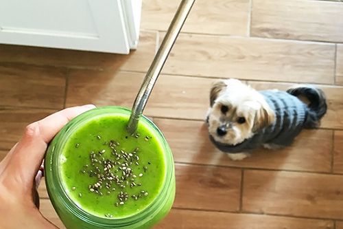 Cách làm sinh tố chuối rau bina cho da đẹp đón Tết