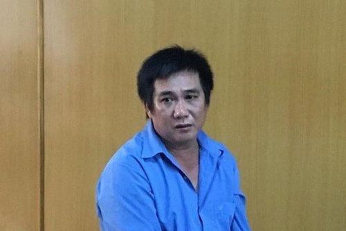 Kẻ giết người bật khóc cầu xin được tha thứ