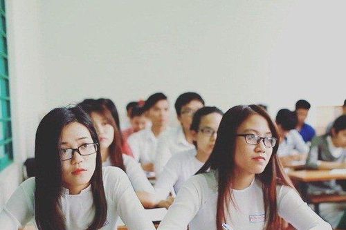 Học sinh giỏi mới được thi sư phạm: Bộ muốn lấy lại vị thế nhưng… bất lực?